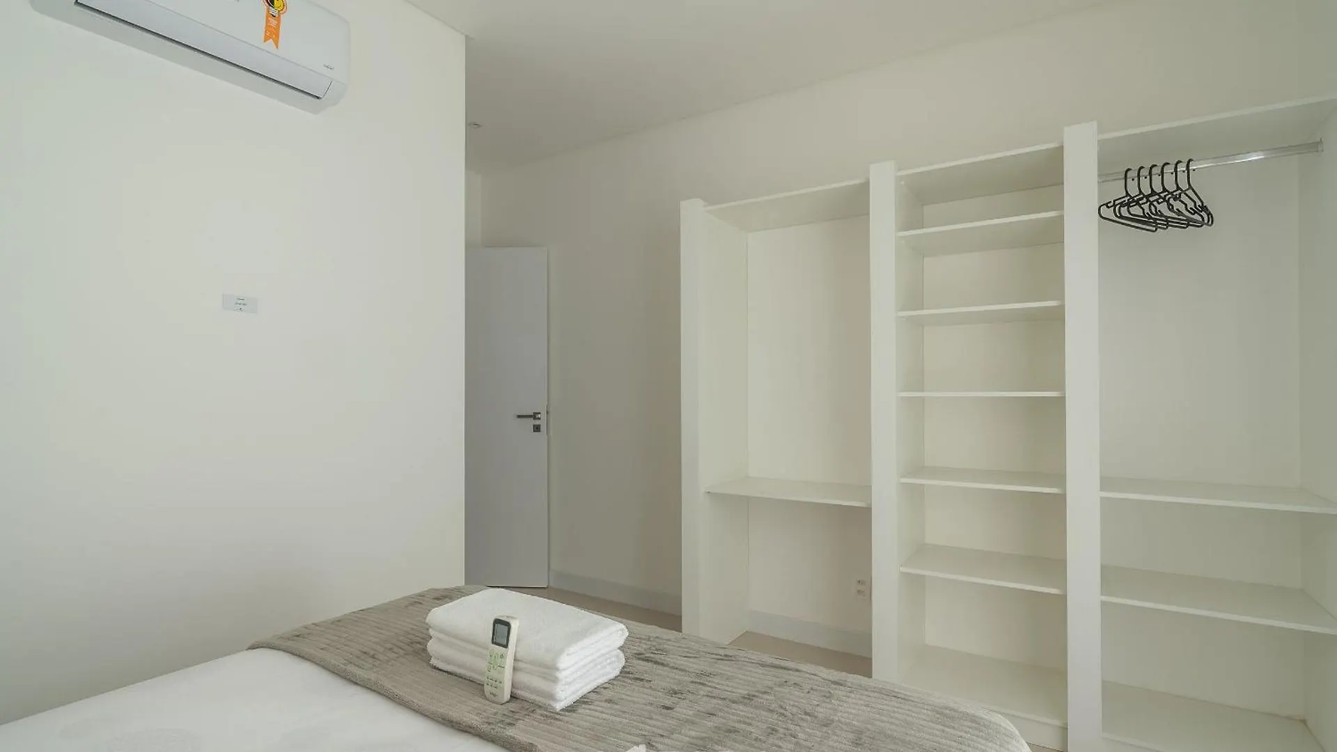 Διαμέρισμα Apto 3Q C/ Piscina E Acad. 180M - Ltt803